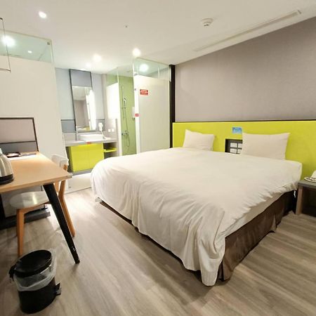 Hotel Walker-Taoyuan Esterno foto