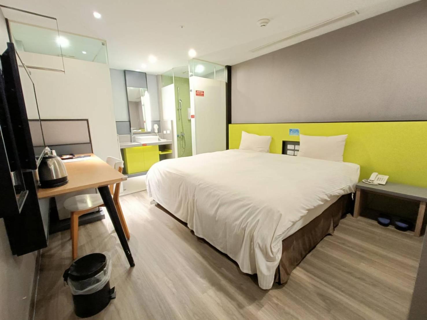 Hotel Walker-Taoyuan Esterno foto