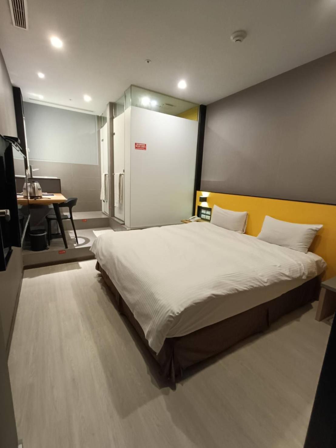 Hotel Walker-Taoyuan Esterno foto