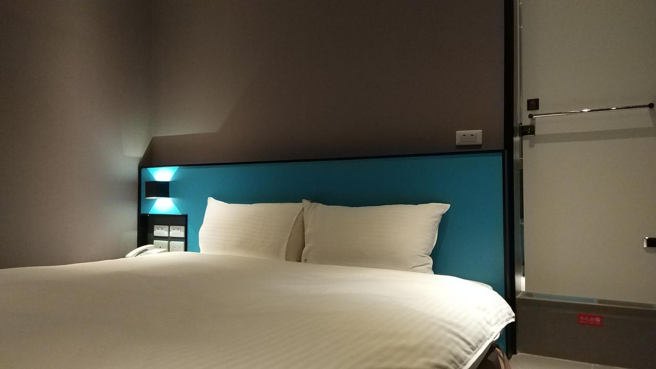 Hotel Walker-Taoyuan Esterno foto