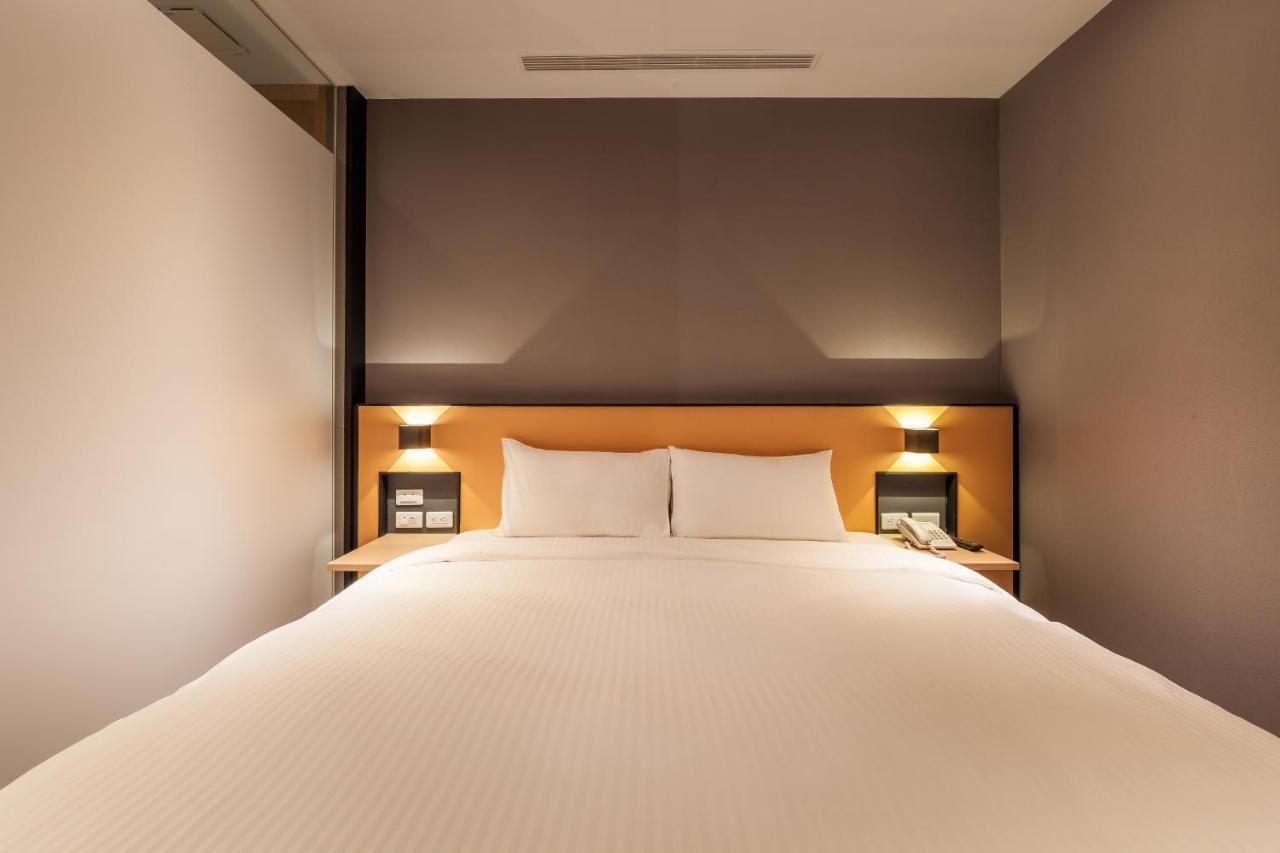 Hotel Walker-Taoyuan Esterno foto